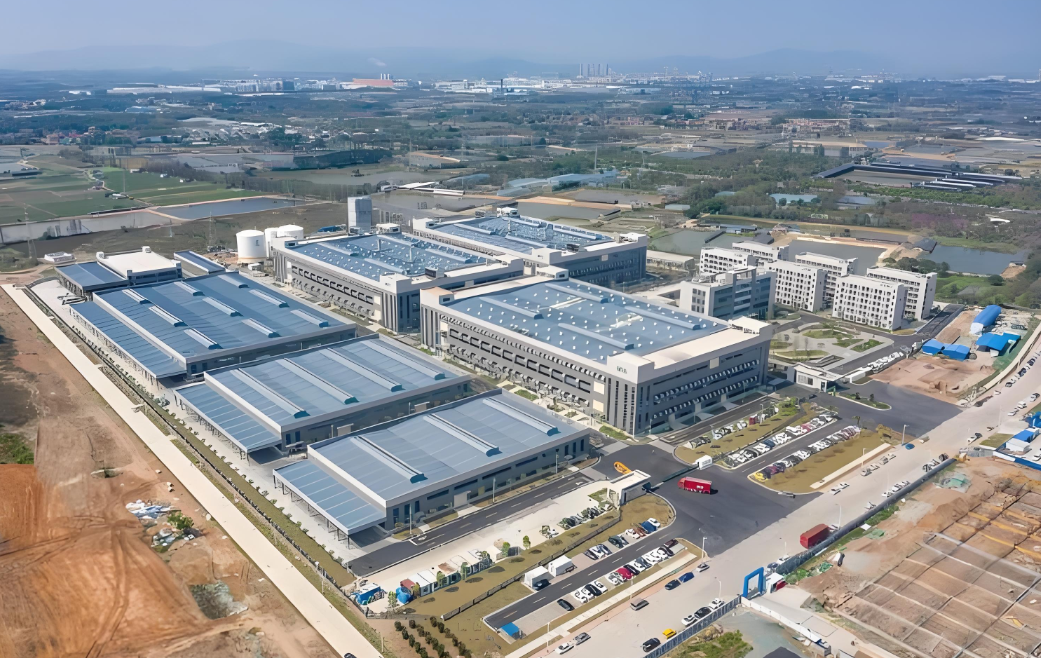 佛山市环球科技产业园-彩钢瓦屋面翻新 